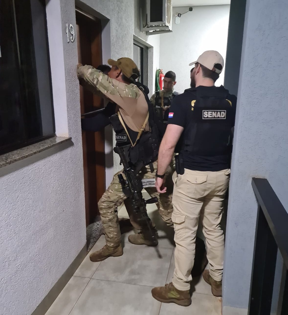 Operativo de detención realizado en la noche del jueves. Foto: SENAD.