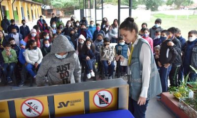 Niños aprendiendo sobre las normas de tránsito. Foto: ANTSV.