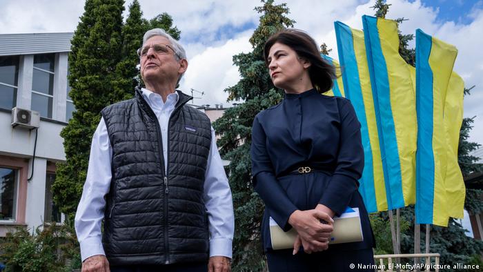 El fiscal general de Estados Unidos, Merrick Garland, y su homóloga ucraniana, Iryna Venediktova. Foto: DW