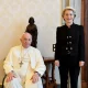 El papa Francisco se reúne con la presidenta de la Comisión Europea, Ursula von der Leyen, en el Vaticano el 10 de junio de 2022. Foto: Infobae