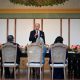 El presidente de Estados Unidos, Joe Biden, interviene en una cena con los jefes de Estado y de Gobierno y sus parejas durante la Cumbre de las Américas en Los Ángeles. Foto: El País