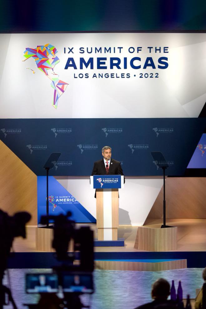 Mario Abdo Benítez durante la Cumbre de las Américas. Foto: @MaritoAbdo