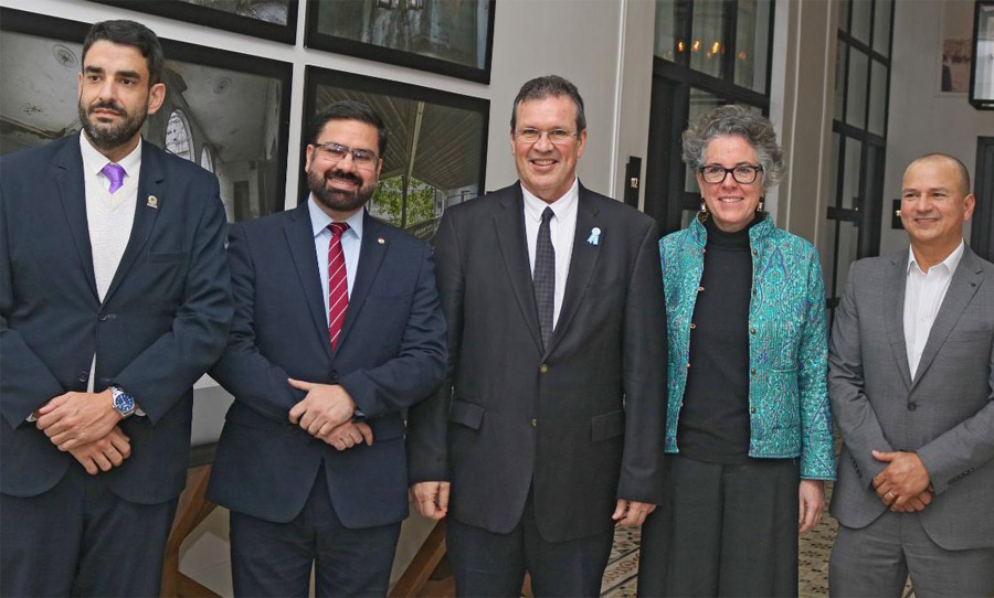 Helio Ferraz de Oliveira (Brasil), Rubén Capdevila (Parafguay), Mariana Wainstein (Uruguay) y José Ignacio Argote (Colombia). Cortesía