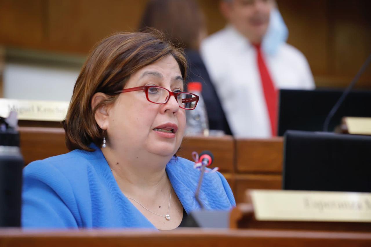 Senadora Esperanza Martínez. Foto: Senado. Archivo.