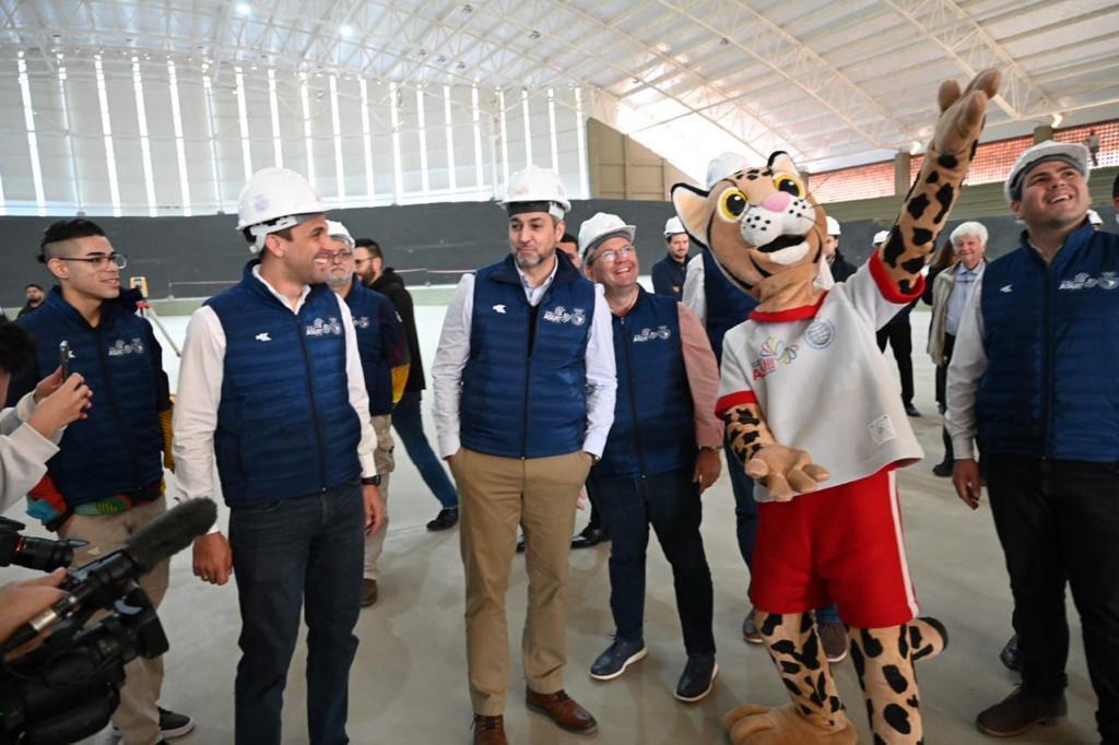 Mario Abdo Benítez visitó escenarios de ASU2022. Foto: Gentileza.