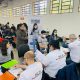 Alumnos que acceden a las becas de Itaipu. Foto: Gentileza.