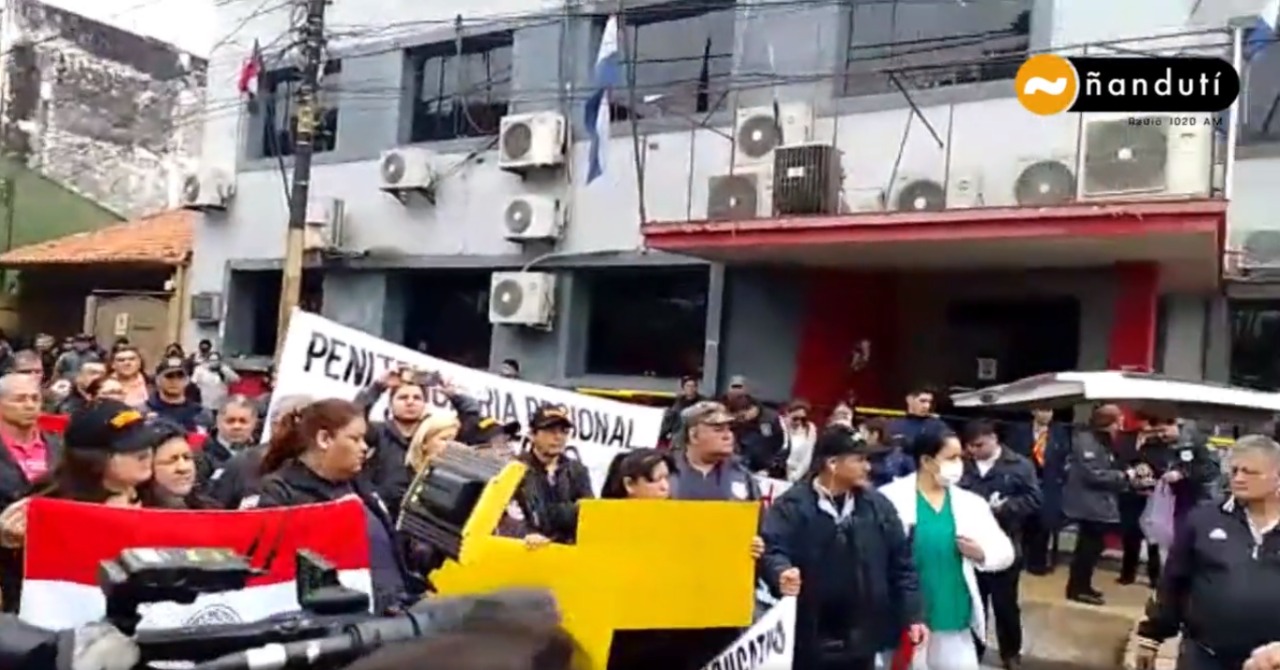 Manifestación de funcionarios penitenciarios. Foto: Gentileza.