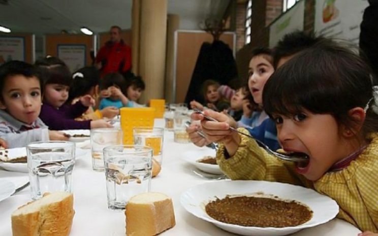 Cuidado de los niños en días fríos. Foto ilustrativa