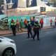 Obreros y PMT tras registrarse el incidente. Foto: Radio Ñanduti