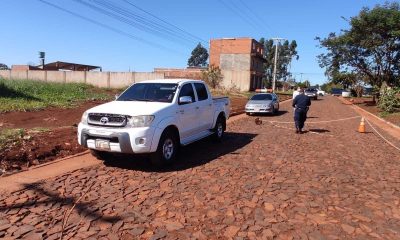 El cuerpo sin vida del hombre fue encontrado en el interior de esta camioneta. (Foto: 1020 AM)