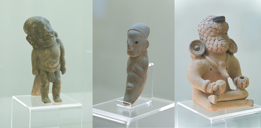 Francis Naranjo. Enfermedad colectiva, 2022. Instalación con cerámicas de la cultura Tolita-Tumaco y Bahía (Ecuador-Colombia), videos y fotografías (detalle). Cortesía del artista