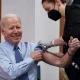 Joe Biden cuenta con todas las dosis de vacunas anti-Covid. Foto: Infobae