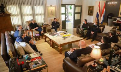 El presidente de la República, Mario Abdo Benítez encabeza una reunión de trabajo con representantes del Ministerio de Relaciones Exteriores y otras autoridades nacionales para ultimar los detalles para la Cumbre. Foto: 1000 AM