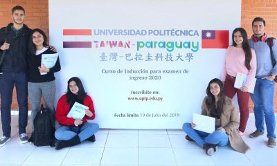 Alumnos de la Universidad. Foto: Gentileza