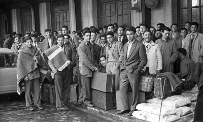 Inmigrantes españoles a su llegada a América del Sur. Archivo