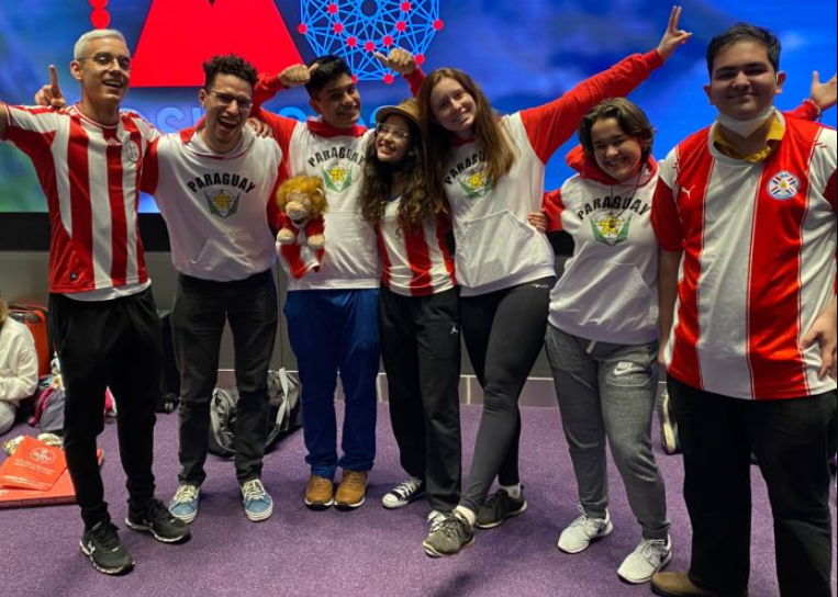 La delegación paraguaya participante de la competencia mundial de matemáticas. Foto: IP