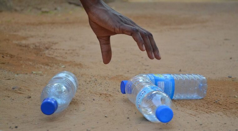 La iniciativa establece la obligatoriedad del uso de plástico reciclado para la mayoría de productos envasados. Imagen ilustrativa.