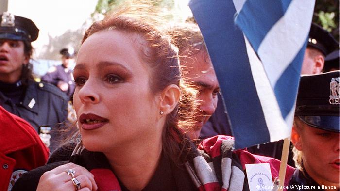Alina Castro, en una manifestación, en octubre de 1995. Foto: DW