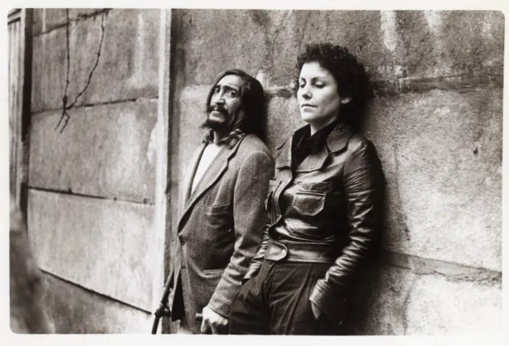 Diamela Eltit, "El beso en Zonas de Dolor III", 1981. © Mundo Performance. Cortesía