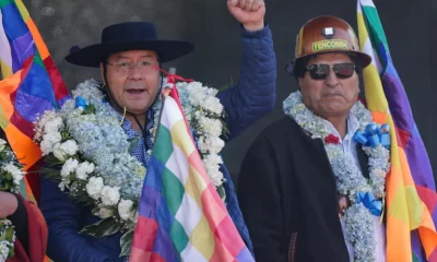 El presidente Luis Arce junto a Evo Morales en un acto en La Paz este 25 de agosto. Ambos tienen un objetivo común: ser candidatos en 2025. Foto: Infobae