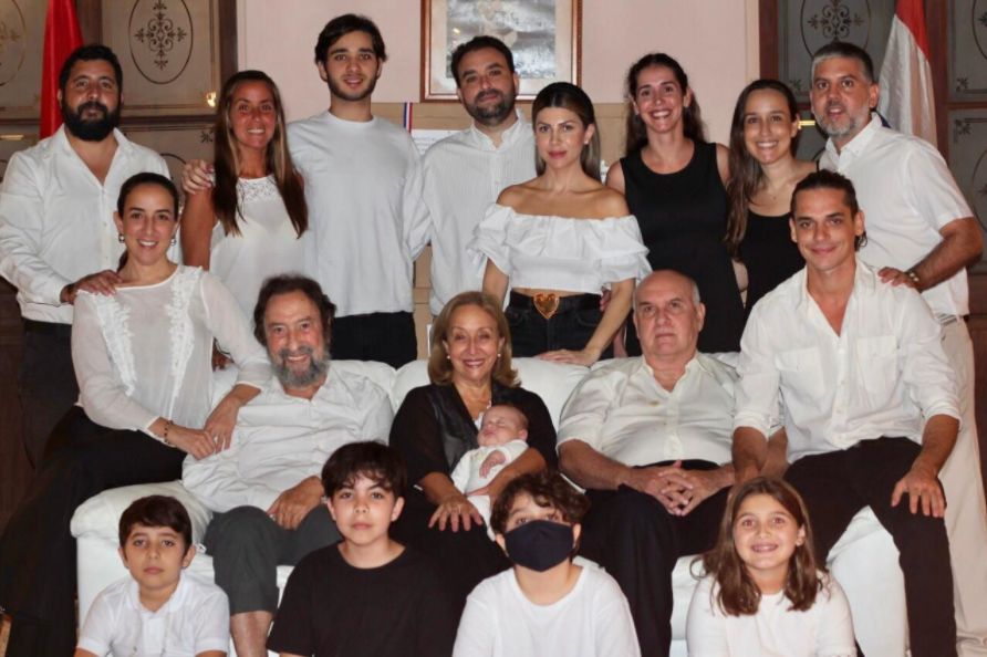 Rafaela Guanes con su familia. (Foto Gentileza)