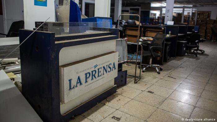 Las instalaciones de La Prensa permanecen en poder de la Policía Nacional desde el 13 de agosto pasado. Foto: DW