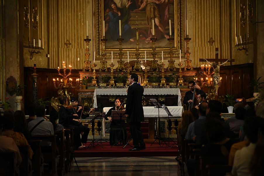 Maestro Diego Sánchez Haase y Bach Collegium de Asunción. Cortesía