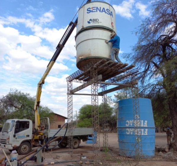 Provisión de agua. Foto: Agencia IP