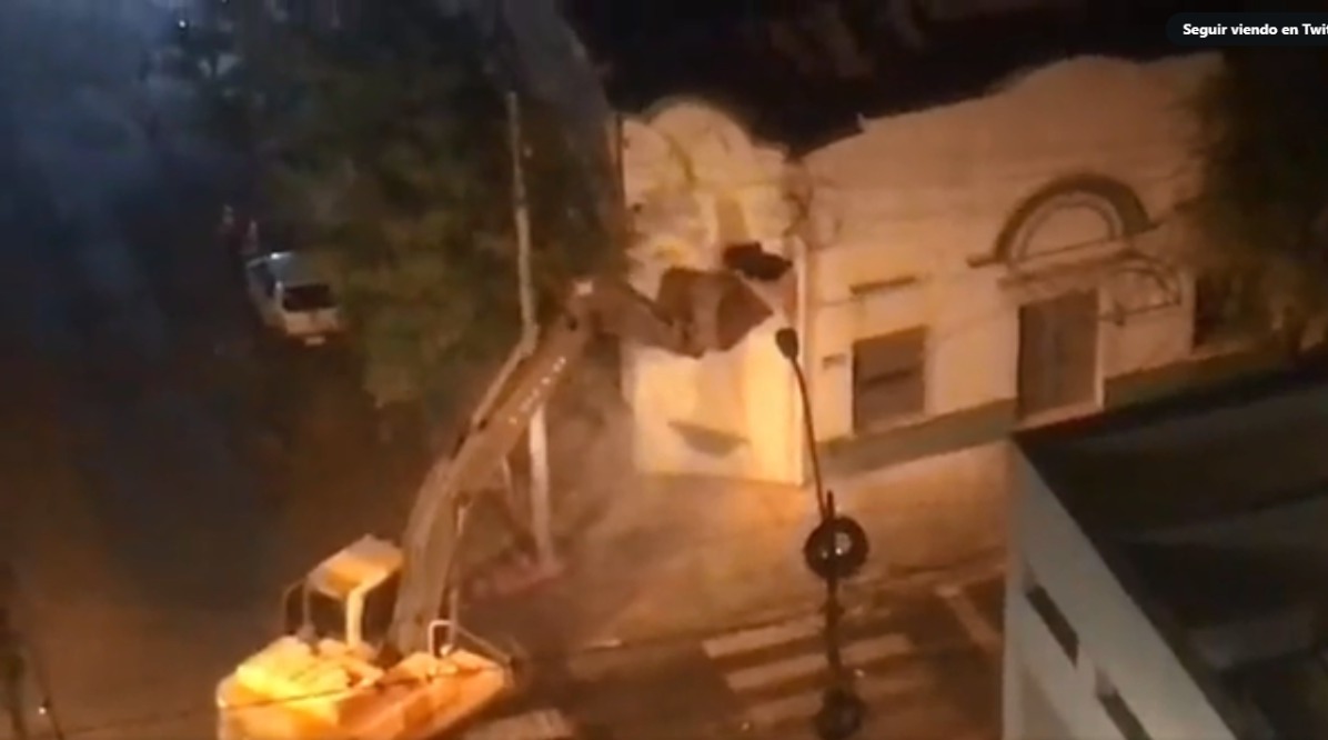 Demolición del edificio. Captura de video