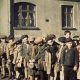 Niños formados en fila para obtener comida, gueto de Lodz, Polonia. Jewish Museum Frankfurt. Foto: Walter Genewein