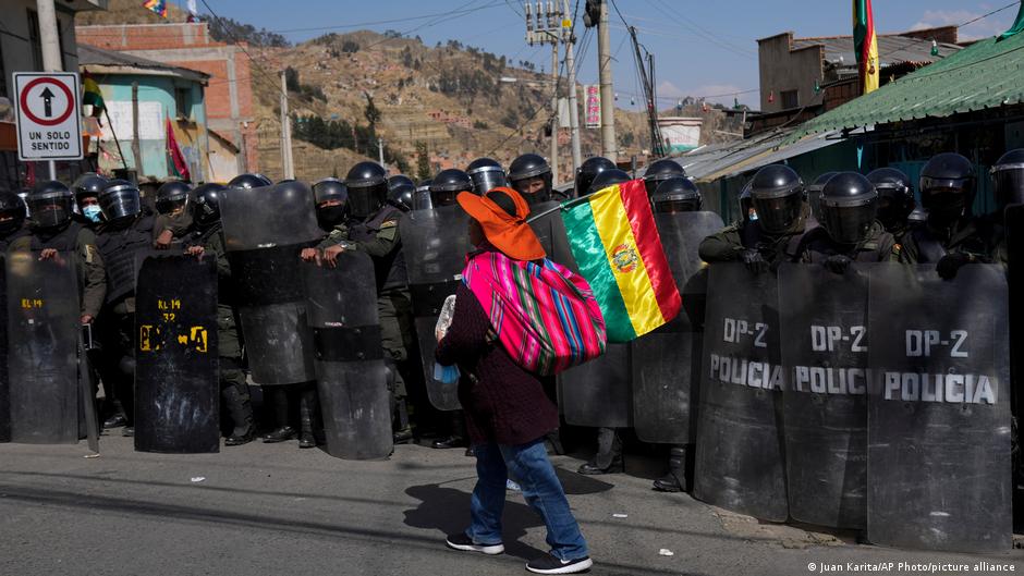 Bolivia no halla aún salida a la disputa entre cocaleros del departamento de La Paz. Foto: DW.