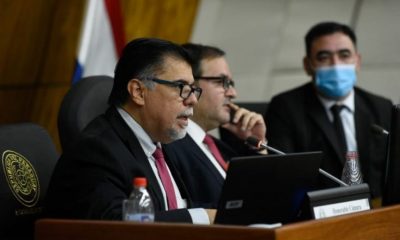 El ministro Julio Borba presentó presupuesto para Salud Pública del 2023. Foto: IP