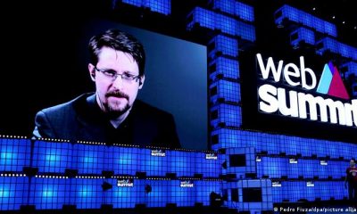 Edward Snowden, presidente de la Fundación para la Libertad de Prensa, habla desde Muscú durante la Web Summit, una conferencia tecnológica en Lisboa en 2019. Foto: DW