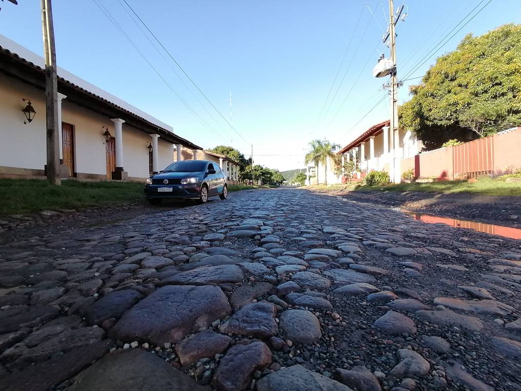 "Empedrado bolí" en la ciudad de Pirayú. Cortesía