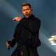 Ricky Martin presentó este miércoles una demanda contra su sobrino Dennis Yadiel Sánchez por extorsión, daños y perjuicios. Foto: Infobae.