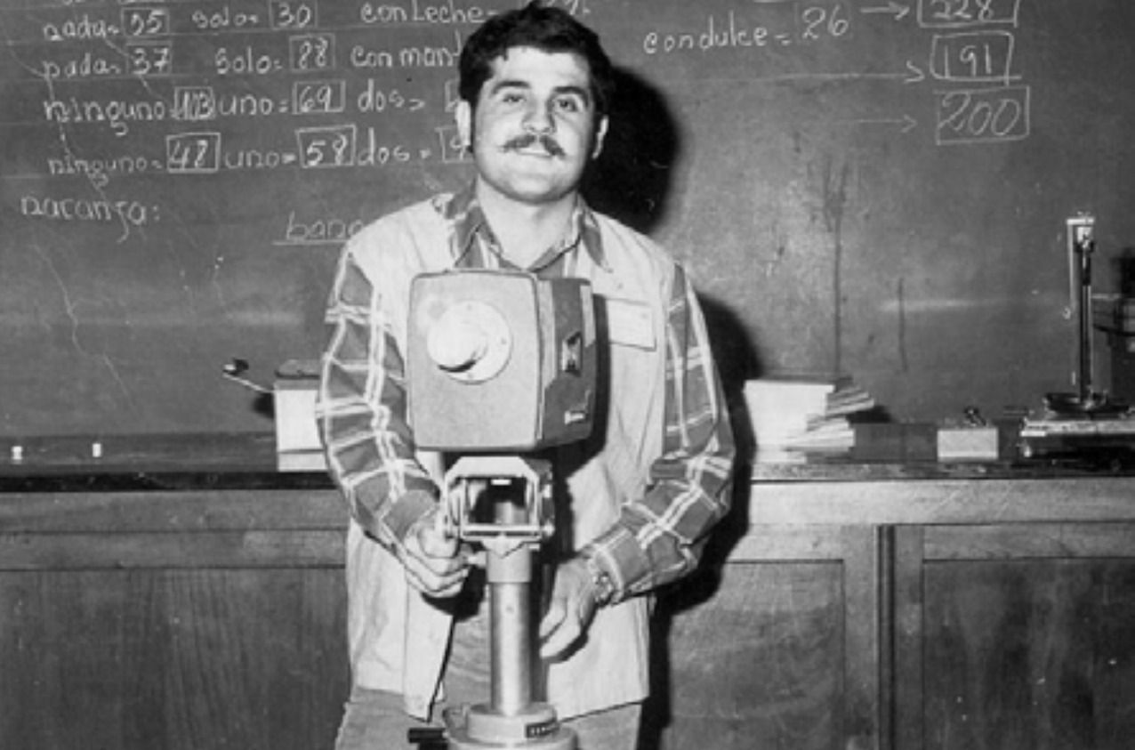 Santiago Leguizamón, periodista asesinado por el narcotráfico, también fue actor. Fue el gestor de las presentaciones de Aty Ñe’ẽ en Pedro Juan Caballero.