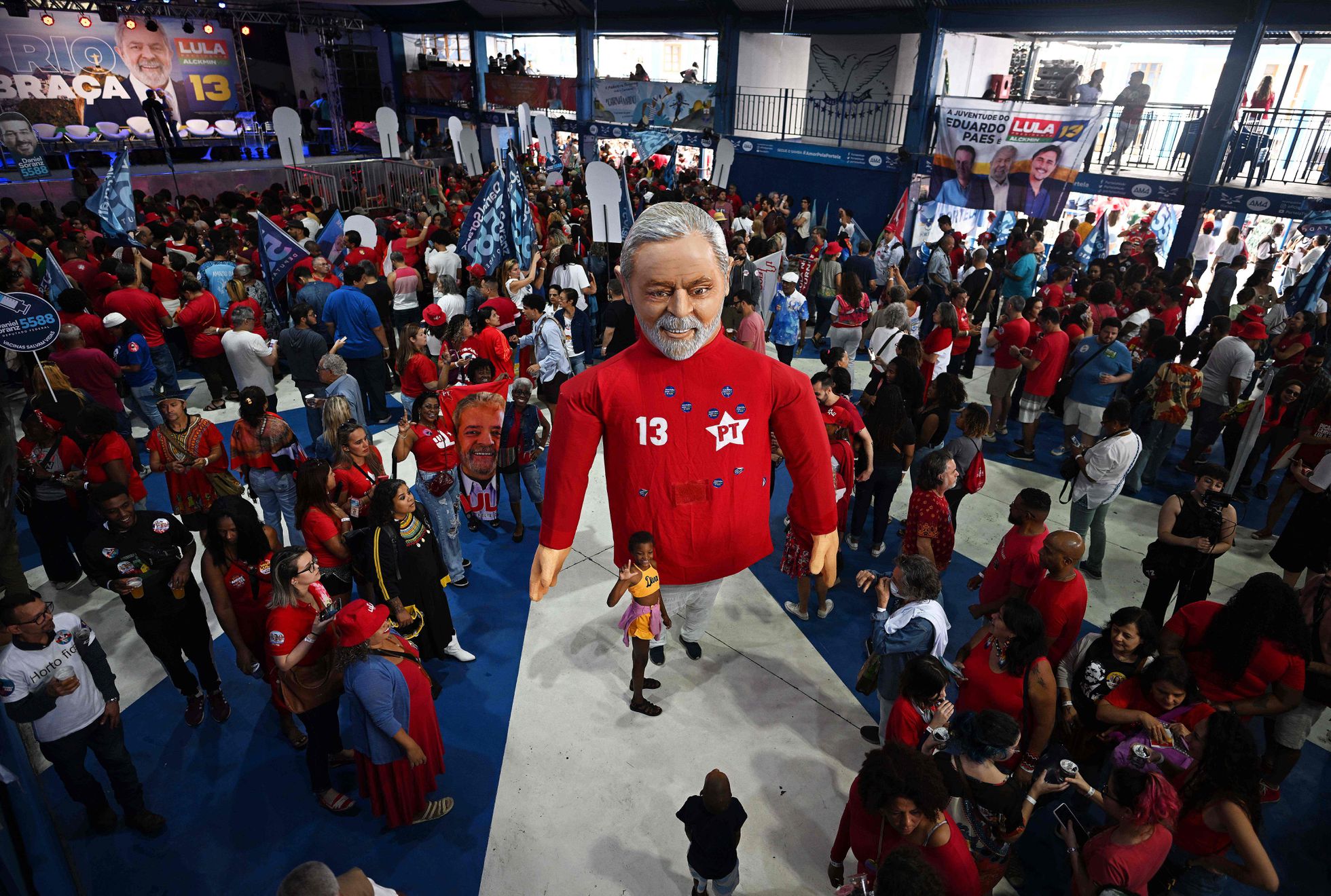 Un mitin de campaña del PT en Río de Janeiro. Foto: El País