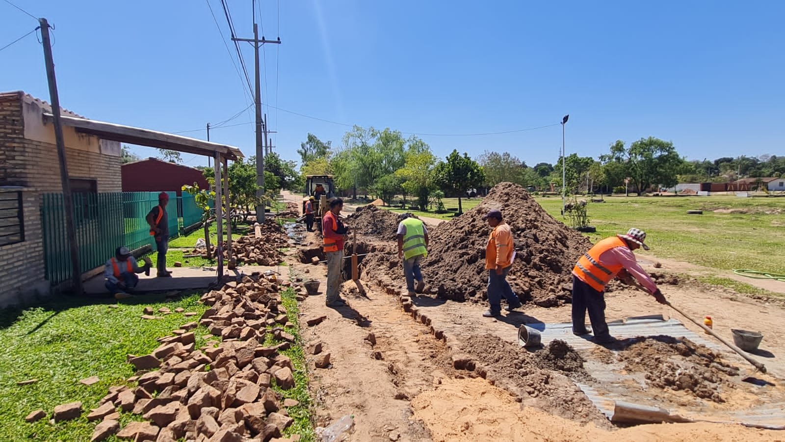 Las labores incluyen alcantarillado sanitario y planta de tratamiento. Foto: MOPC.