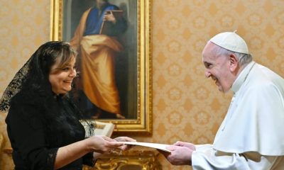 Presentación de las cartas credenciales de la embajadora María Letica Casati al papa Francisco. Foto: Archivo MRE.