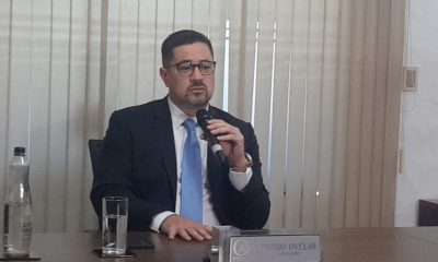 Pedro Ovelar, abogado de Tabesa, durante la conferencia de prensa. Foto: 1000 AM