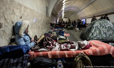 En Kiev, la gente se refugia de los ataques aéreos en las estaciones de metro. En Moldavia no existen refugios de este tipo. Foto: DW.