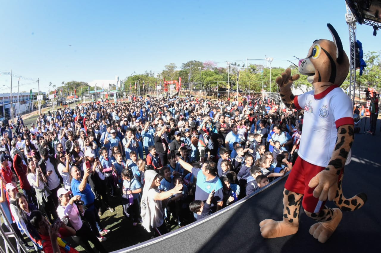 El acto se desarrolló en la Secretaría Nacional de Deportes. Foto:: Prensa Salud.