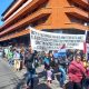 Los nativos se movilizan por el microcentro de Asunción