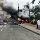 Impactante. Avioneta se estrella en plena vía muy transitada de Guayaquil. Foto: Infobae.