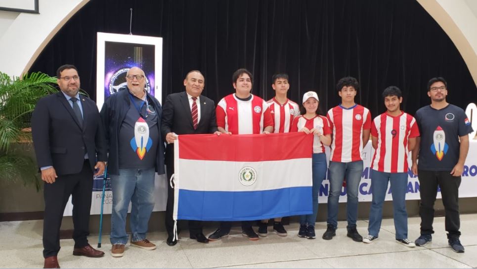 Delegación de paraguayos en la ciudad de Panamá. Foto: Gentileza