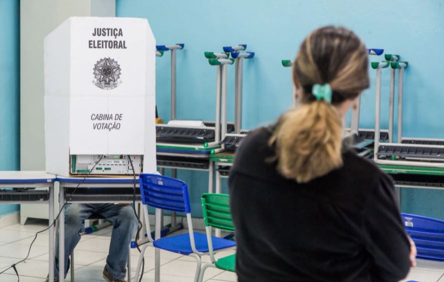 Los locales de votación se abrieron a las 7 de la mañana. Foto: El País.