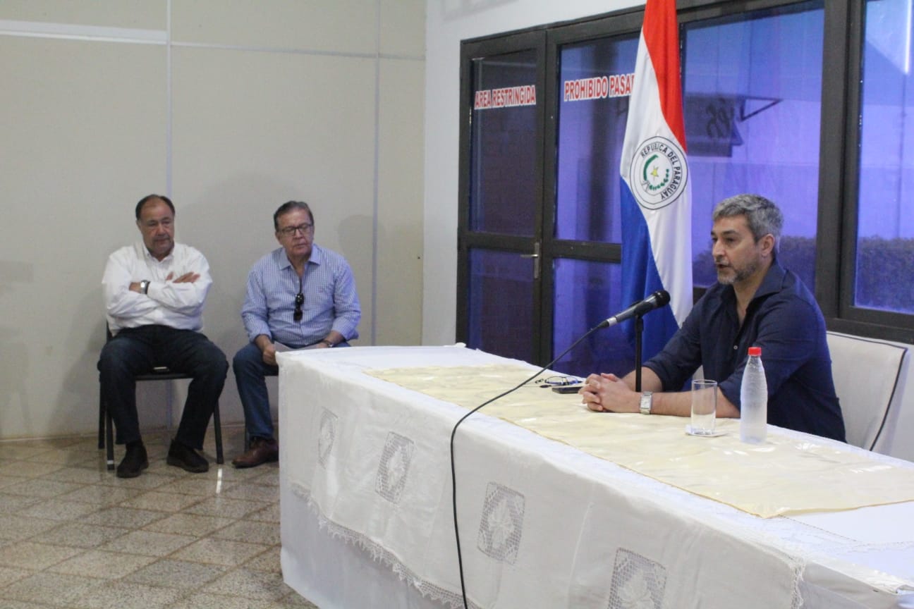 Conferencia de prensa del presidente de la República, Mario Abdo Benítez en Itapúa. Foto: Gentileza.