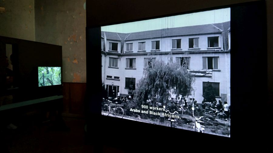 Marco Scotini y Can Altay: Disobedience Archive [Ders Bitti], 17° Bienal de Estambul. Turquía, 2022. Foto: Sahir Ugur Eren. Cortesía: Bienal de Estambul