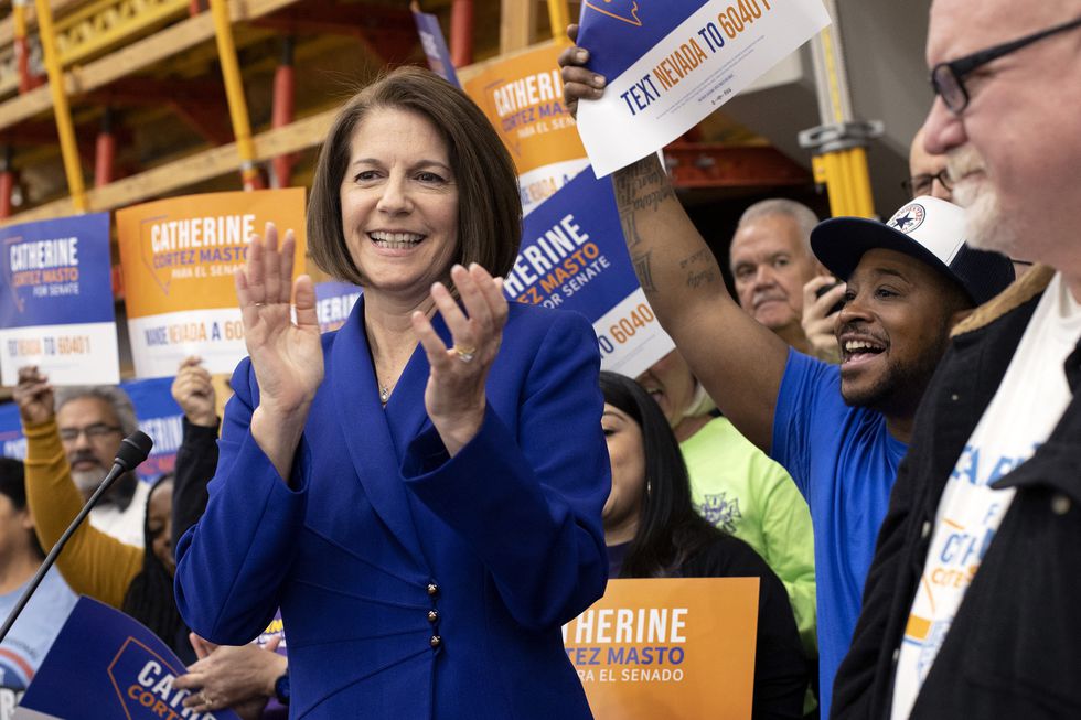 Catherine Cortez Masto, minutos después de dar su primer discurso tras el triunfo en su reelección al Senado. Foto: El Pais.