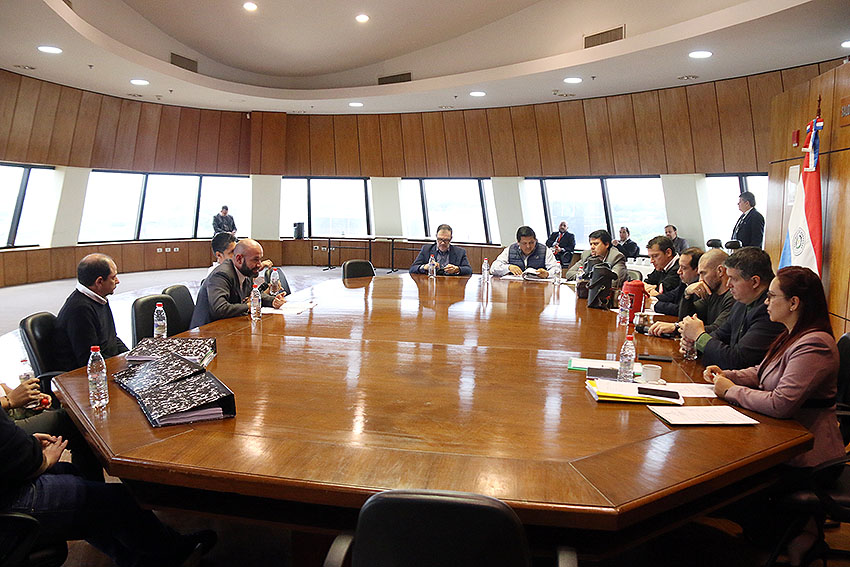 Comisión se reunió hoy con el intendente investigado Gustavo Rodríguez. Foto: Diputados